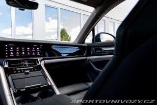Porsche Panamera 4 2024