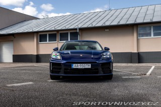 Porsche Panamera 4 2024