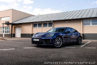 Porsche Panamera 4 2024