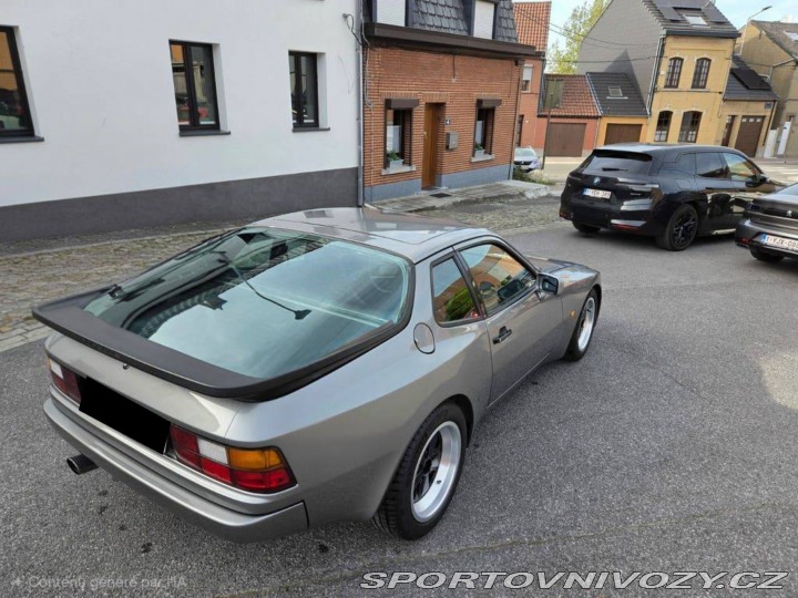 Porsche 944  1986