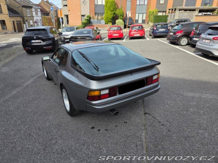 Porsche 944  1986