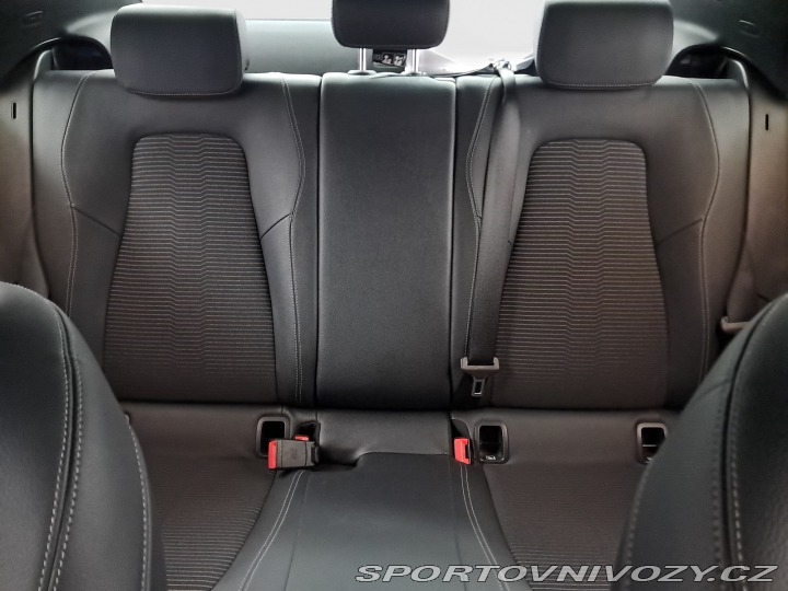 Mercedes-Benz CLA 200 2022