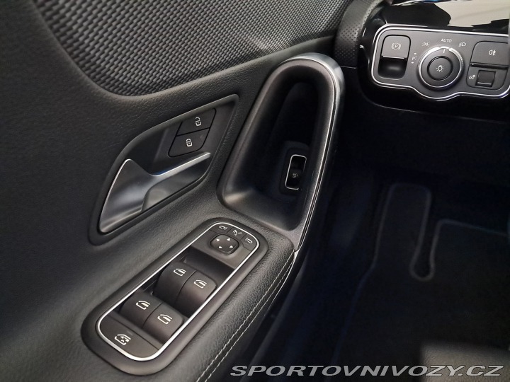 Mercedes-Benz CLA 200 2022