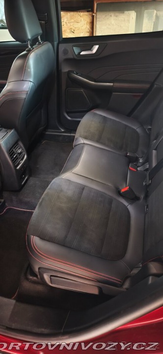 Ford Ostatní modely Kuga 2,5 FHEV STLine X v zar 1800