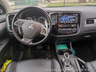 Mitsubishi Ostatní modely Outlander 2,0   NOVÁ CENA 2020