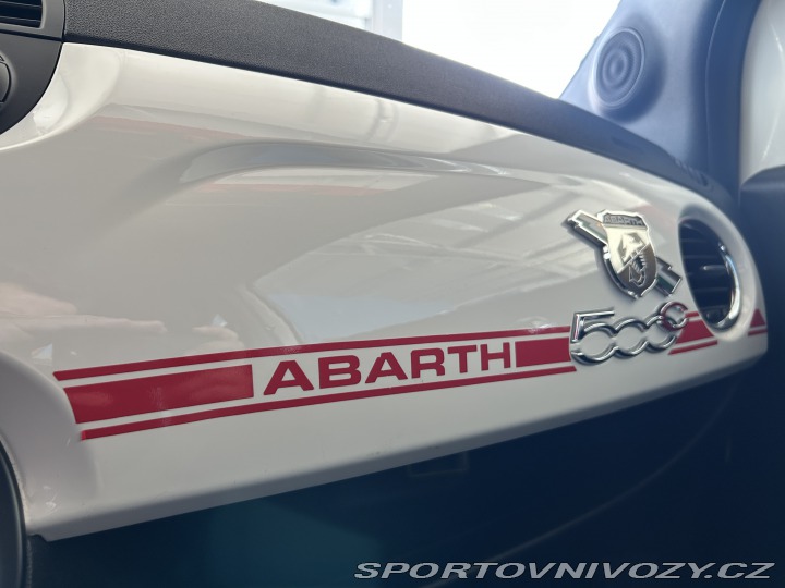 Abarth 500 595/CABRIO/AKRAPOVIČ 2013