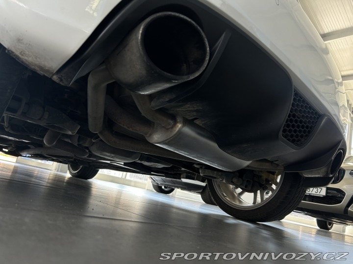 Abarth 500 595/CABRIO/AKRAPOVIČ 2013