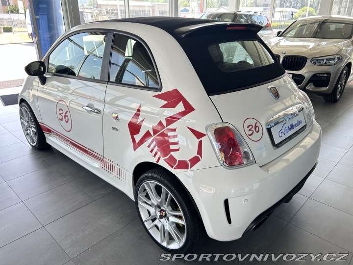 Abarth 500 595/CABRIO/AKRAPOVIČ 2013