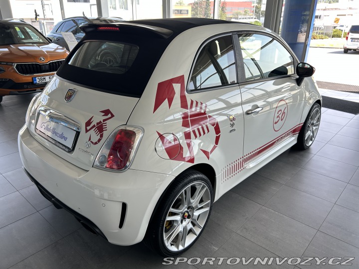 Abarth 500 595/CABRIO/AKRAPOVIČ 2013