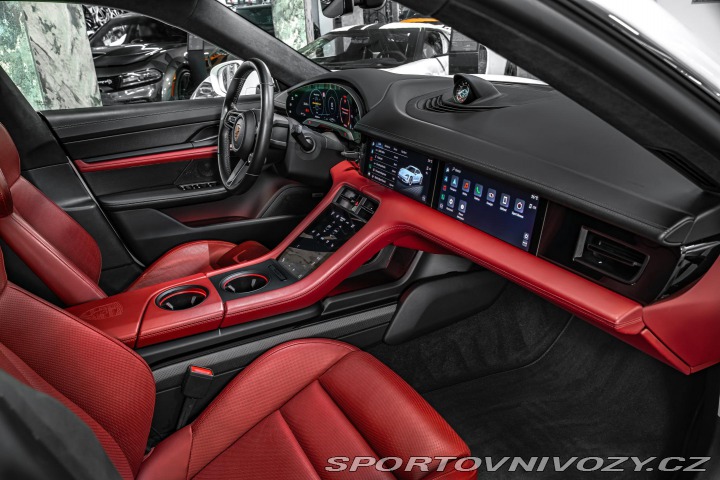 Porsche Taycan Turbo S PCCB/PDCC/PDLS+/P 2021