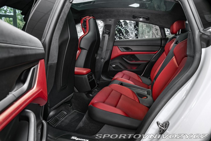 Porsche Taycan Turbo S PCCB/PDCC/PDLS+/P 2021
