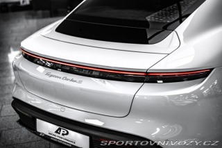 Porsche Taycan Turbo S PCCB/PDCC/PDLS+/P 2021