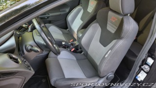 Ford Fiesta ST PERFORMANCE 2015