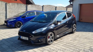 Ford Fiesta ST PERFORMANCE 2015