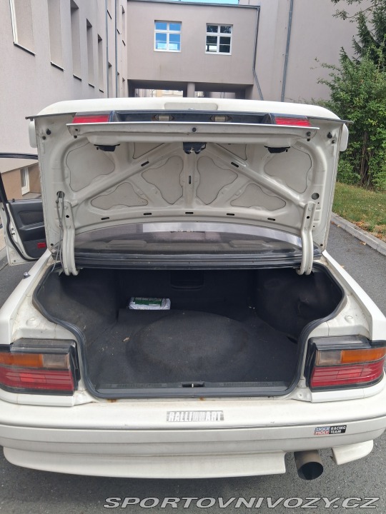 Mitsubishi Ostatní modely GALANT 4X4 TURNO 1988