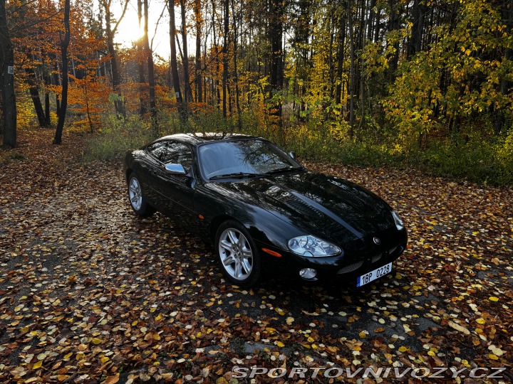 Jaguar XKR  2001