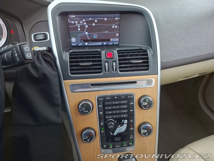 Volvo Ostatní modely XC60 Momentum D5 Polestar 2011