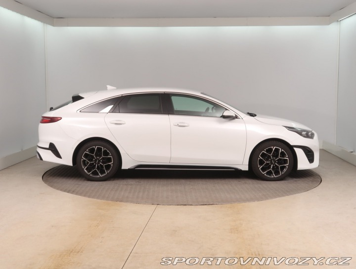 Kia ProCeed 1.5 T-GDI 2022