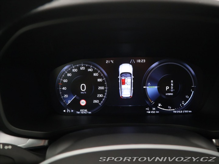Volvo V60 2,0 T6 186kW 4x4 Momentum 2021