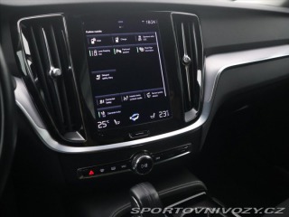 Volvo V60 2,0 T6 186kW 4x4 Momentum 2021