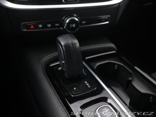 Volvo V60 2,0 T6 186kW 4x4 Momentum 2021