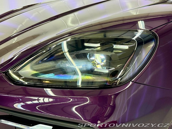 Porsche Cayenne e-HYBRID SPORT CHRONO, AI 2025