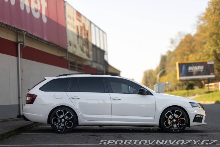 Škoda Octavia RS Combi 2.0 TDI RS 4x4 DSG 2019