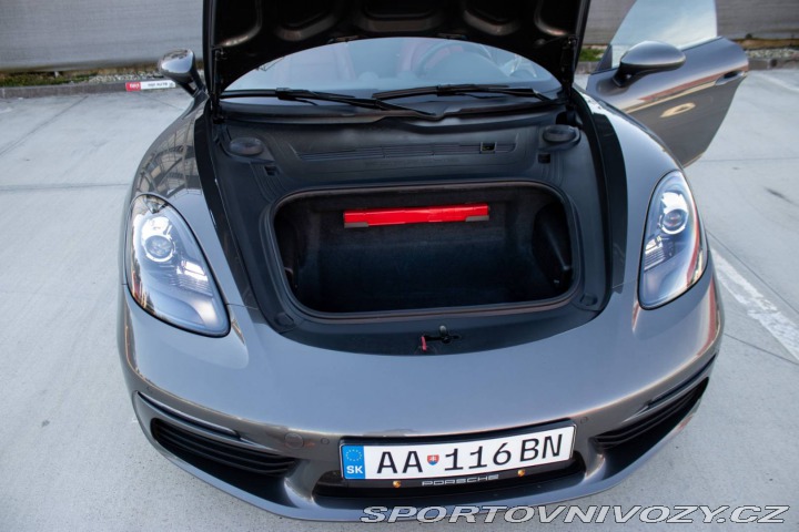 Porsche Cayman S 718 / 257kW / M6 / ZÁR 2021