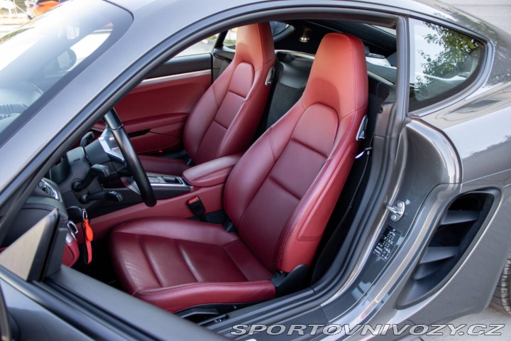 Porsche Cayman S 718 / 257kW / M6 / ZÁR 2021