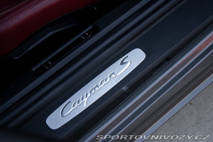 Porsche Cayman S 718 / 257kW / M6 / ZÁR 2021