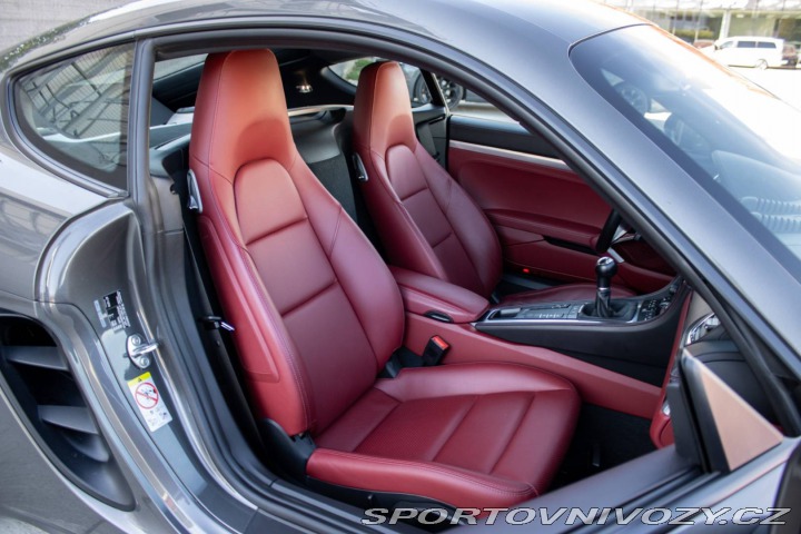 Porsche Cayman S 718 / 257kW / M6 / ZÁR 2021