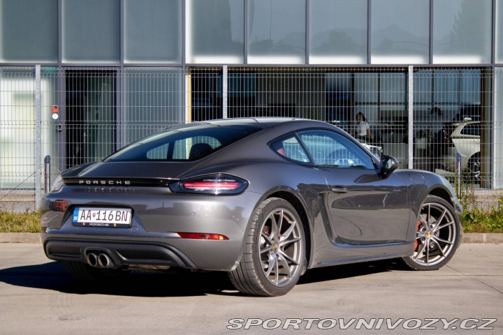 Porsche Cayman S 718 / 257kW / M6 / ZÁR 2021