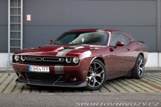 Dodge Challenger 3.6 V6 VVT / 218kW / A7
