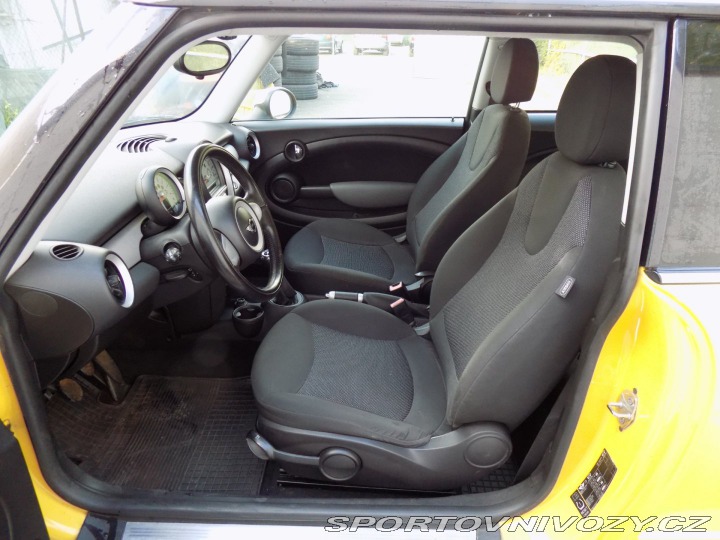Mini Cooper 1.6i/Klimatizace/ 2007