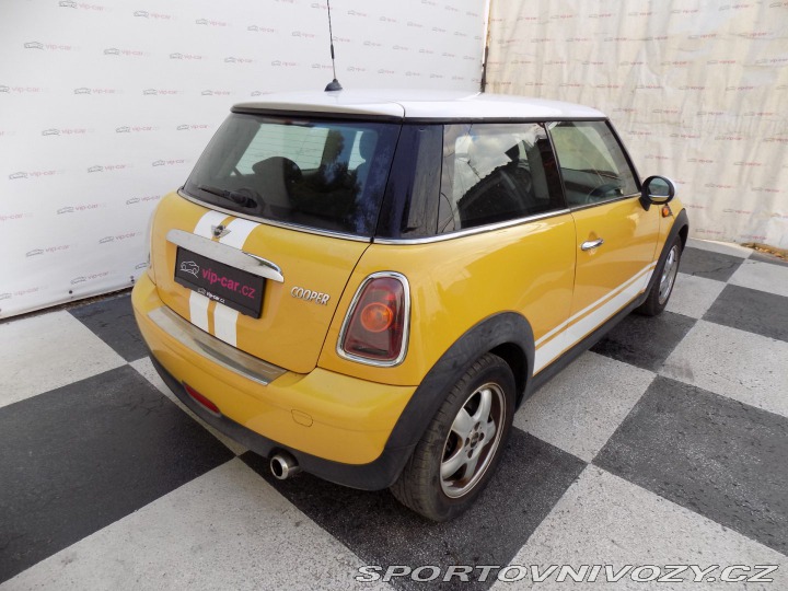 Mini Cooper 1.6i/Klimatizace/ 2007