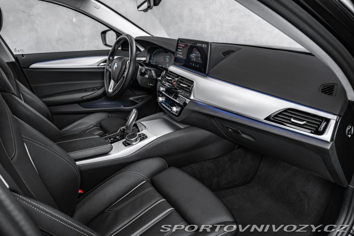 BMW 5 Head-up, nezávislé 2022