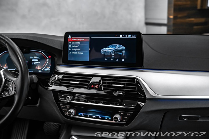 BMW 5 Head-up, nezávislé 2022