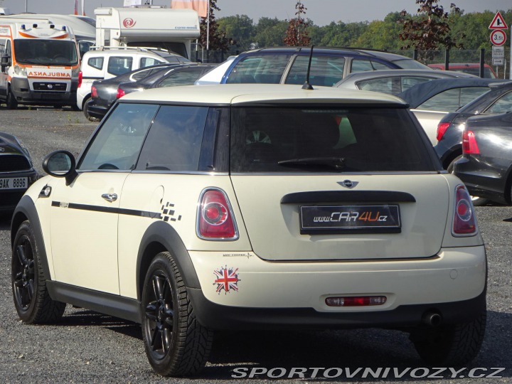 Mini One 1.6 72kW SERVIS POLOKŮŽE 2013