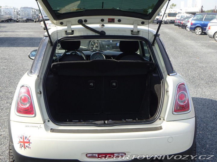 Mini One 1.6 72kW SERVIS POLOKŮŽE 2013