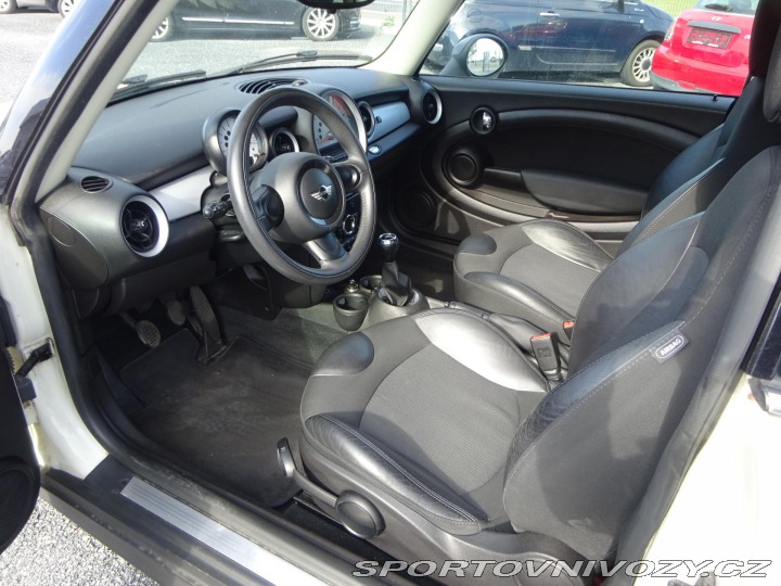 Mini One 1.6 72kW SERVIS POLOKŮŽE 2013