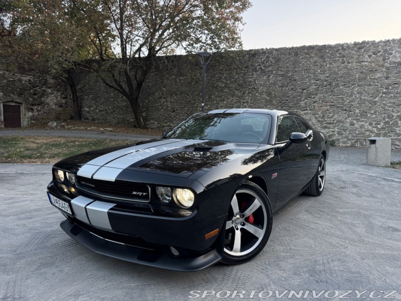 Dodge Challenger SRT8