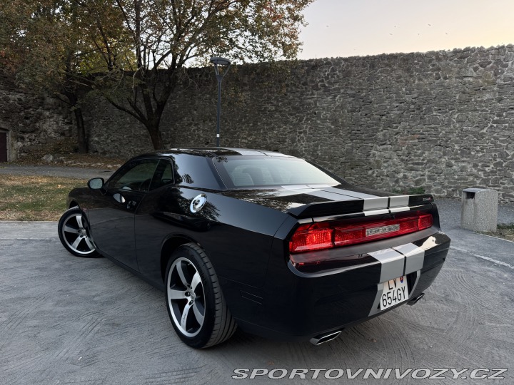 Dodge Challenger SRT8 2012