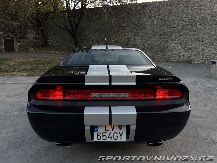 Dodge Challenger SRT8 2012