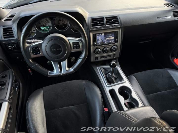 Dodge Challenger SRT8 2012