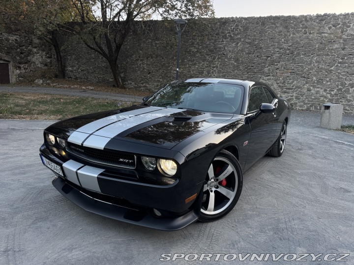 Dodge Challenger SRT8 2012
