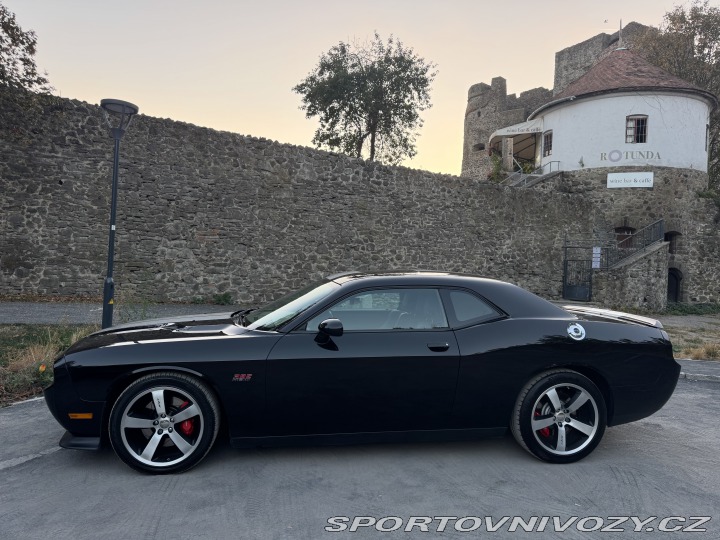 Dodge Challenger SRT8 2012