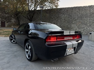 Dodge Challenger SRT8 2012