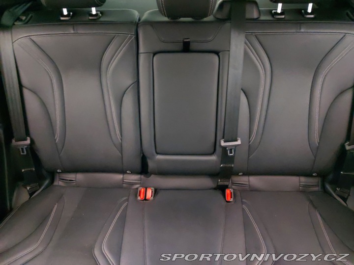 Ford Mustang Mach-E Standard Range RW 2021