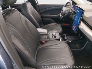 Ford Mustang Mach-E Standard Range RW 2021