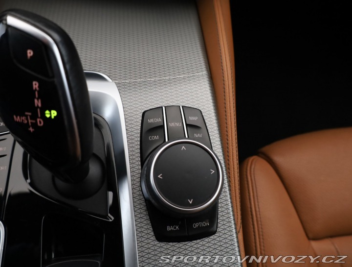BMW 5 M Sport 540i xDrive 2020